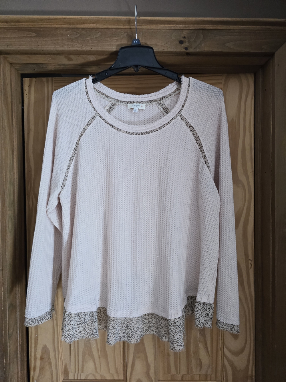 Umgee Oatmeal Waffle Knit Long Sleeve with Leopard Printed Layered Hem(vb)